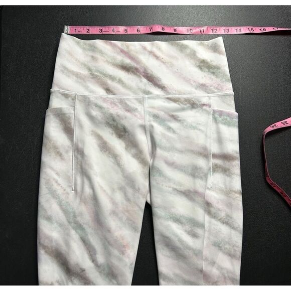 Athleta Salutation Stash Pocket II 7/8 Tight Size S - Picture 10 of 13